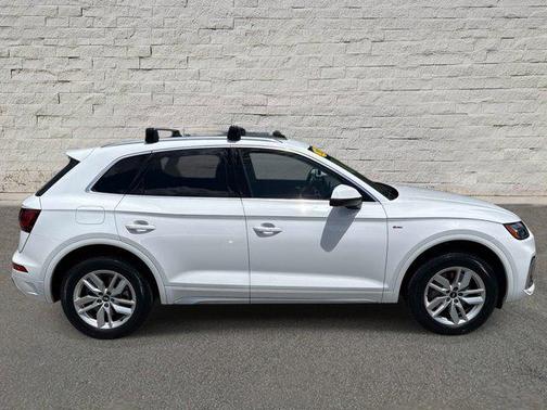Ibis White 2022 Audi Q5 45 S line Premium