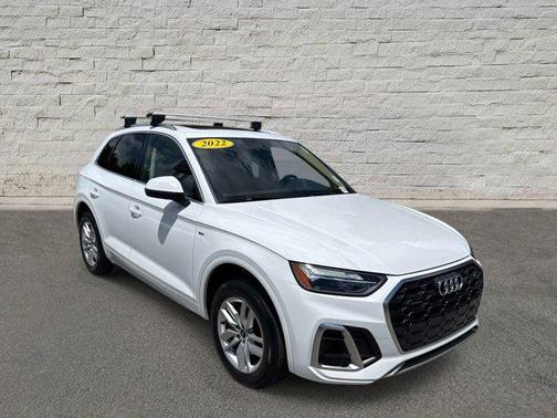 Ibis White 2022 Audi Q5 45 S line Premium