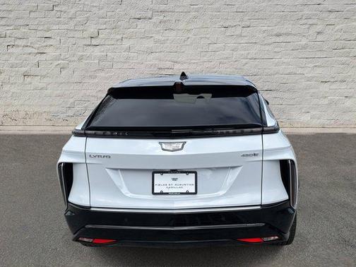 Vibrant White Tricoat 2026 Cadillac LYRIQ Premium Luxury