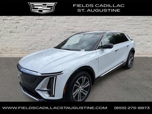Vibrant White Tricoat 2026 Cadillac LYRIQ Premium Luxury
