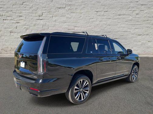 2025 Cadillac Escalade ESV Sport