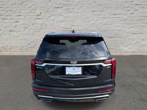 2022 Cadillac XT6 Premium Luxury FWD