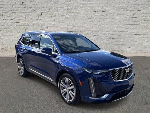 2025 Cadillac XT6 Premium Luxury FWD