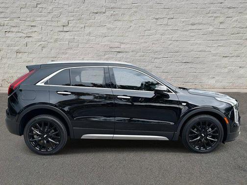2021 Cadillac XT4 Premium Luxury