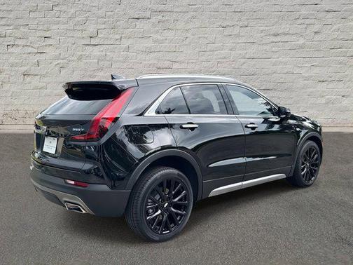 2021 Cadillac XT4 Premium Luxury