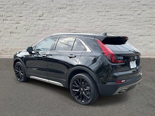 2021 Cadillac XT4 Premium Luxury
