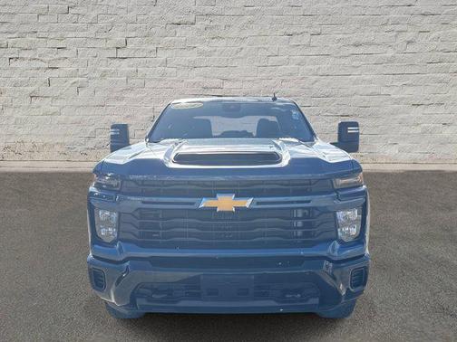 2024 Chevrolet Silverado 2500 Custom