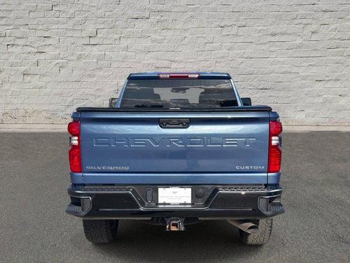 2024 Chevrolet Silverado 2500 Custom