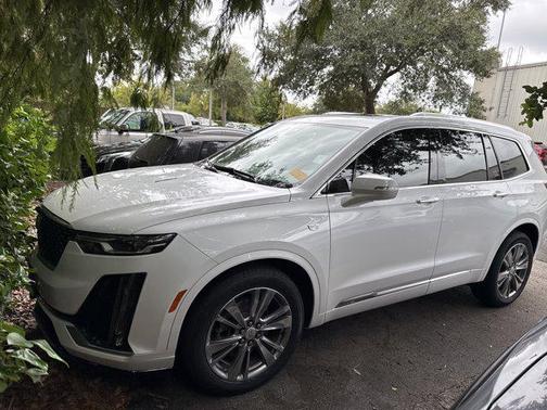 2023 Cadillac XT6 Premium Luxury FWD