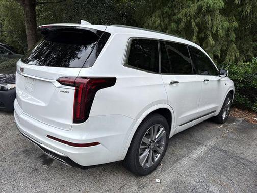 2023 Cadillac XT6 Premium Luxury FWD