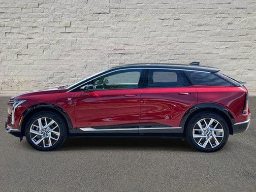 2025 Cadillac OPTIQ Luxury