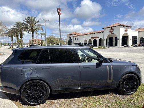 2026 Land Rover Range Rover P530 SE 7 Seat