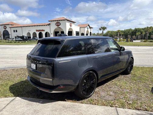 2026 Land Rover Range Rover P530 SE 7 Seat