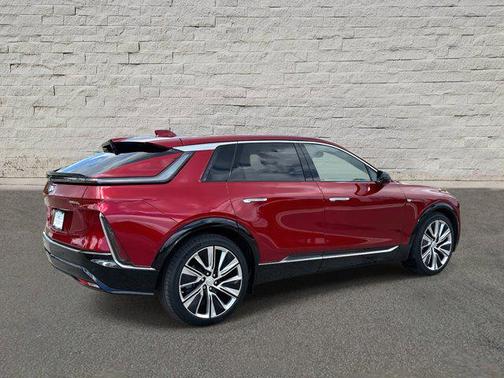 2024 Cadillac LYRIQ Luxury