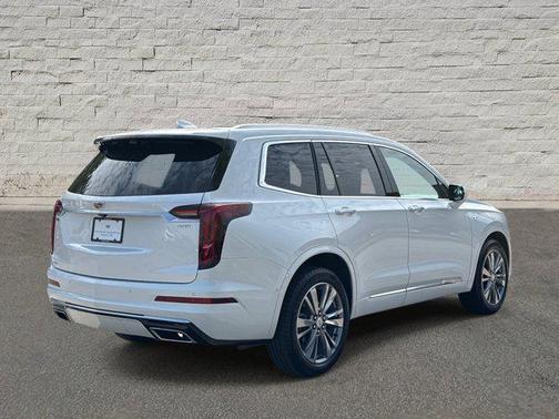 2025 Cadillac XT6 Premium Luxury AWD