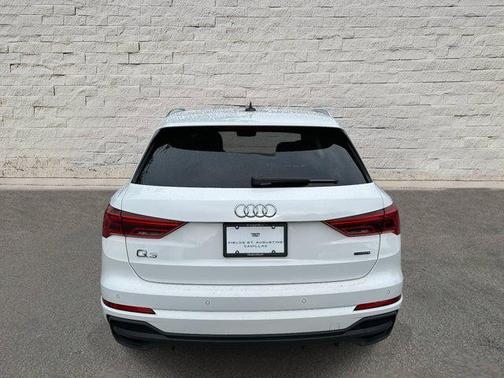 2023 Audi Q3 Premium 45 TFSI S line quattro Tiptronic