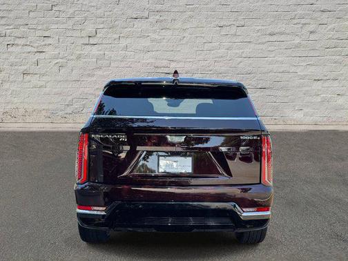 2025 Cadillac Escalade IQ Luxury 1