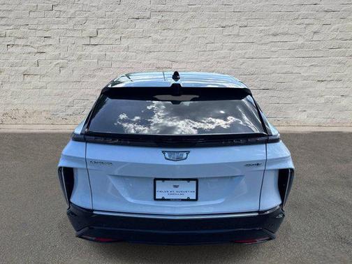 Vibrant White Tricoat 2026 Cadillac LYRIQ Luxury
