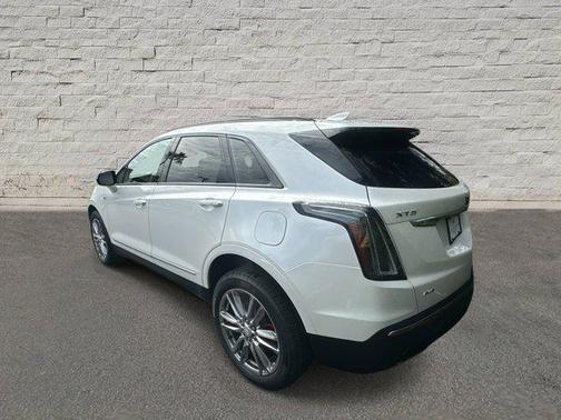 2025 Cadillac XT5 Sport