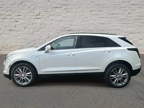 2025 Cadillac XT5 Sport