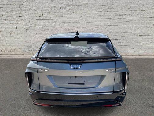 Argent Silver Metallic 2026 Cadillac LYRIQ Luxury