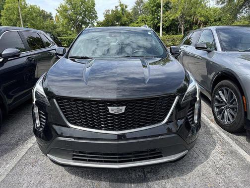 2021 Cadillac XT4 Premium Luxury