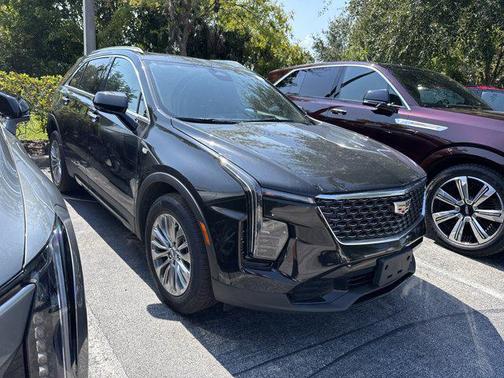 2024 Cadillac XT4 Premium Luxury