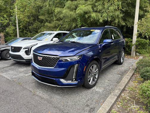 2025 Cadillac XT6 Premium Luxury FWD