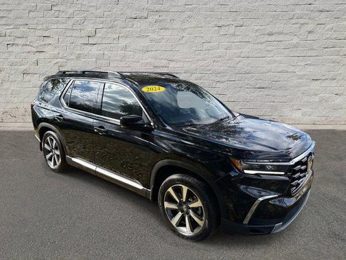 2024 Honda Pilot Touring 8-Passenger