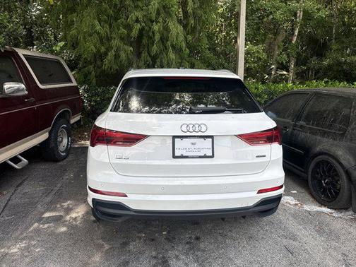 2023 Audi Q3 S line Premium