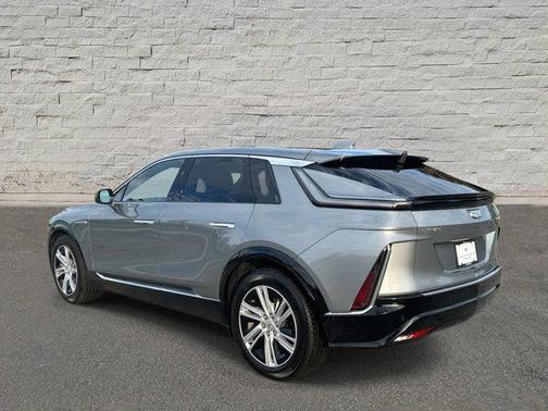 2024 Cadillac LYRIQ Tech