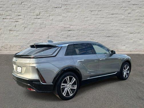 2024 Cadillac LYRIQ Tech