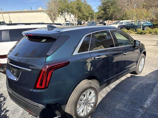 2025 Cadillac XT5 Luxury