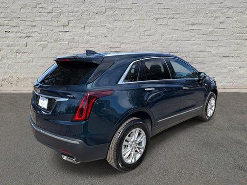 2025 Cadillac XT5 Luxury