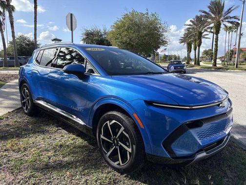 2025 Chevrolet Equinox EV LT