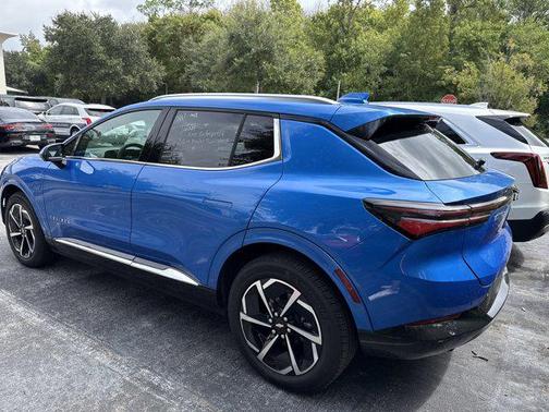 2025 Chevrolet Equinox EV LT