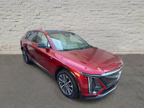 2025 Cadillac LYRIQ Sport
