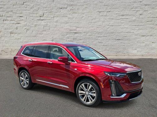 2025 Cadillac XT6 Premium Luxury FWD