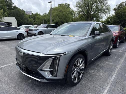 Argent Silver Metallic 2026 Cadillac LYRIQ Signature Luxury