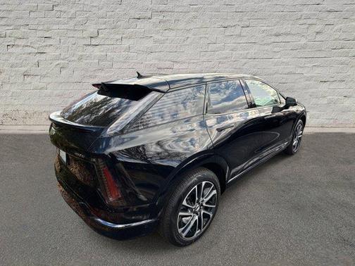 2026 Cadillac OPTIQ Premium Sport