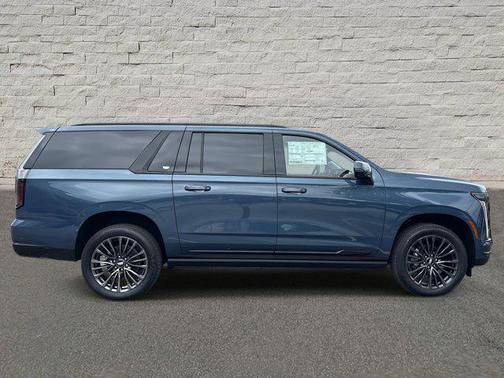 2026 Cadillac Escalade ESV Sport Platinum