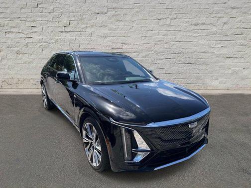 Stellar Black Metallic 2025 Cadillac LYRIQ Luxury