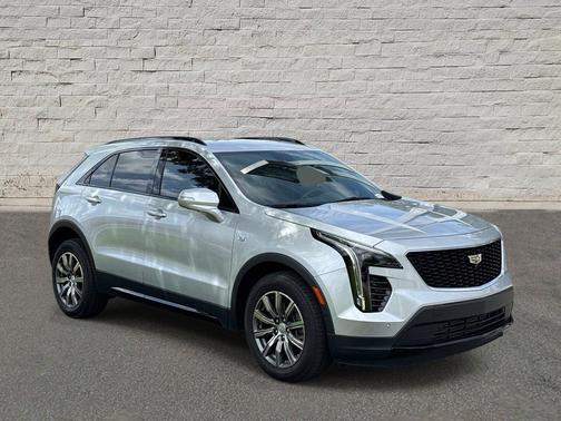 Radiant Silver Metallic 2022 Cadillac XT4 Sport