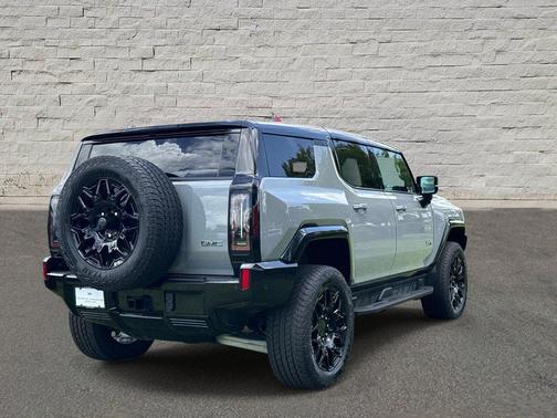 Meteorite Metallic (Gray) 2026 GMC HUMMER EV SUV 2X