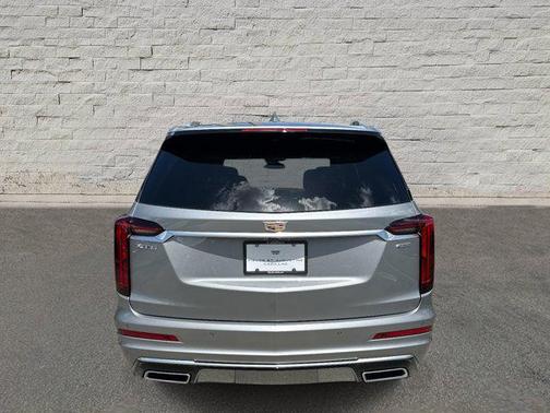 2025 Cadillac XT6 Premium Luxury FWD