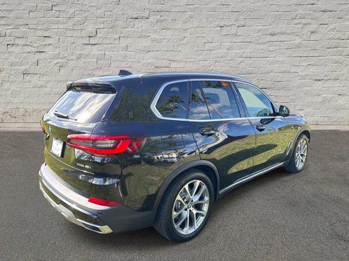 Jet Black 2022 BMW X5 xDrive40i