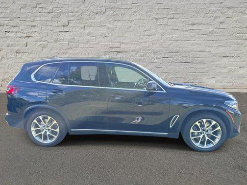 Jet Black 2022 BMW X5 xDrive40i