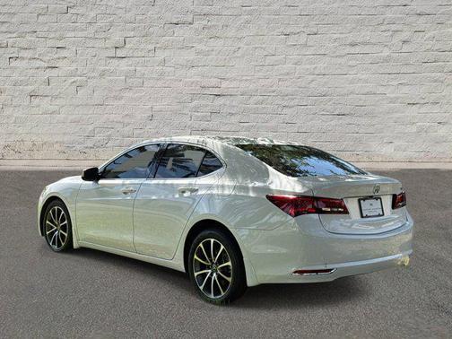 2017 Acura TLX w/Technology Package