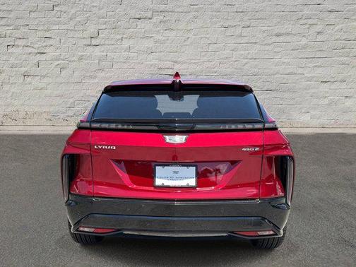 2025 Cadillac LYRIQ Sport