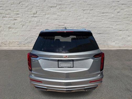 2025 Cadillac XT6 Luxury FWD